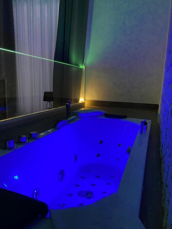 ナポリ Salotto Toledo Bed & Breakfast エクステリア 写真