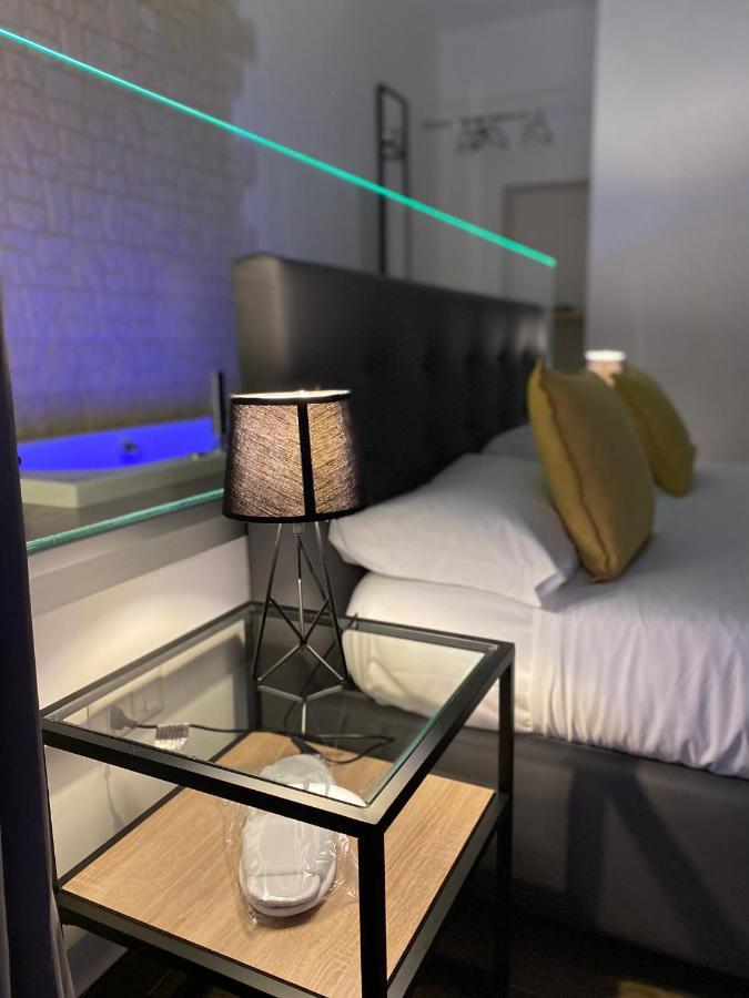 ナポリ Salotto Toledo Bed & Breakfast エクステリア 写真
